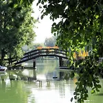 Le Patio D'ardres - Lac, Gare & Exterieur Privatif Daire *